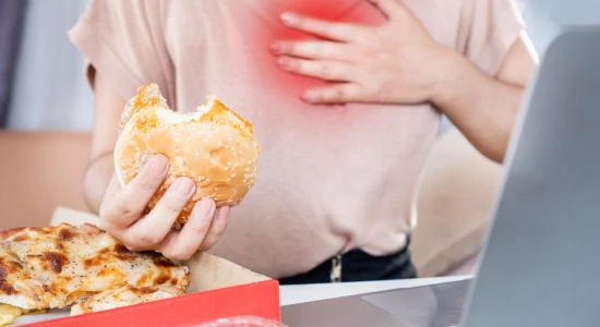 Reflux ellen – hatékony és kipróbált megoldások a gyomorsav visszaáramlásának megszüntetésére